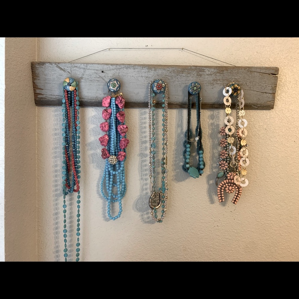 Wooden & knob Jewelry hanger
